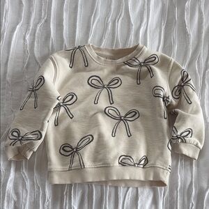 Kids Cream Bow Print Sweatshirt